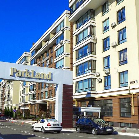 Flatservice Апартаменти В Сучасному Жк Parklend 基輔 外观 照片